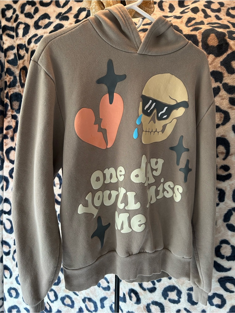 PacSun Brown Graphic Crewneck Hoodie with Skull & Heart Print